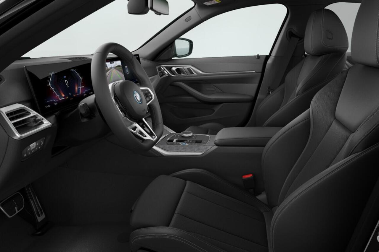 BMW i4 eDrive40 M Sport Edition | Comfort Pack | Trekhaak | Showroomvoordeel