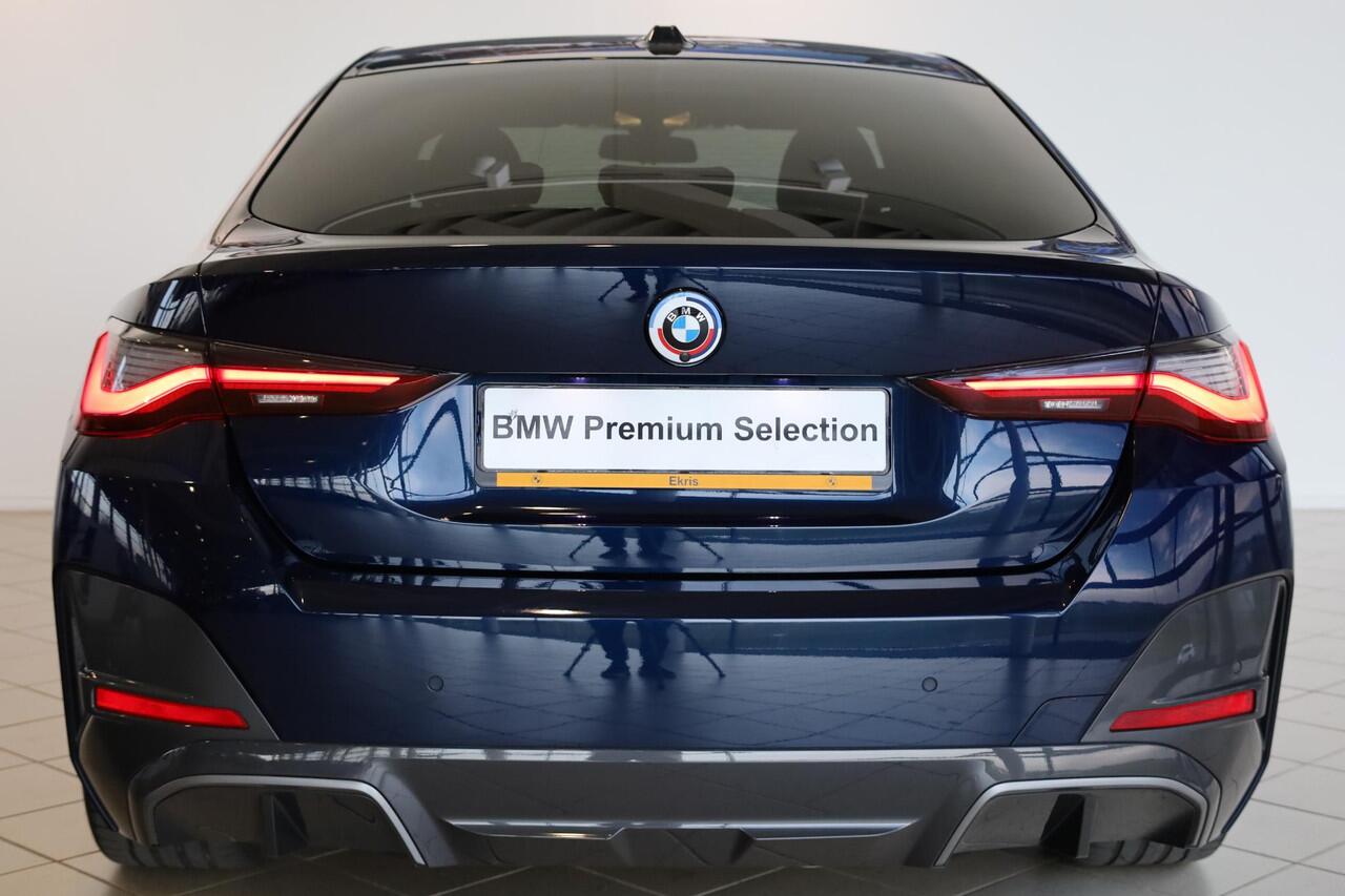 BMW i4 eDrive40 | M Sportpakket | Sportstoelen | Harman-Kardon | Stoelverwarming | Trekhaak