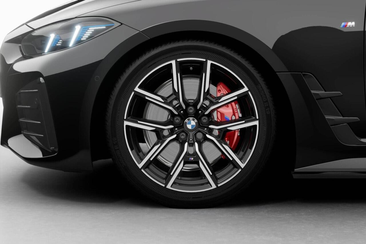 BMW i4 eDrive35 M Sport Edition | M Sport Pro | Comfort Pack | Elektrisch bediend glazen schuif-/kanteldak
