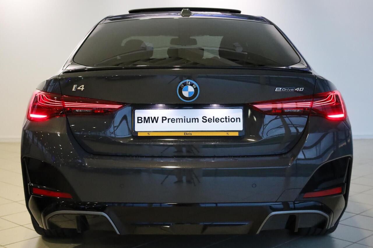 BMW i4 eDrive40 | M Sportpakket Pro | Schuif-kantel dak | Keyless | Active Cruise Control