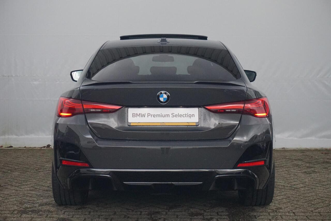 BMW i4 eDrive35 M Sportpakket Pro 20'' / Glazen schuif-/kanteldak / Harman Kardon / Stuurwielrand verwarmd