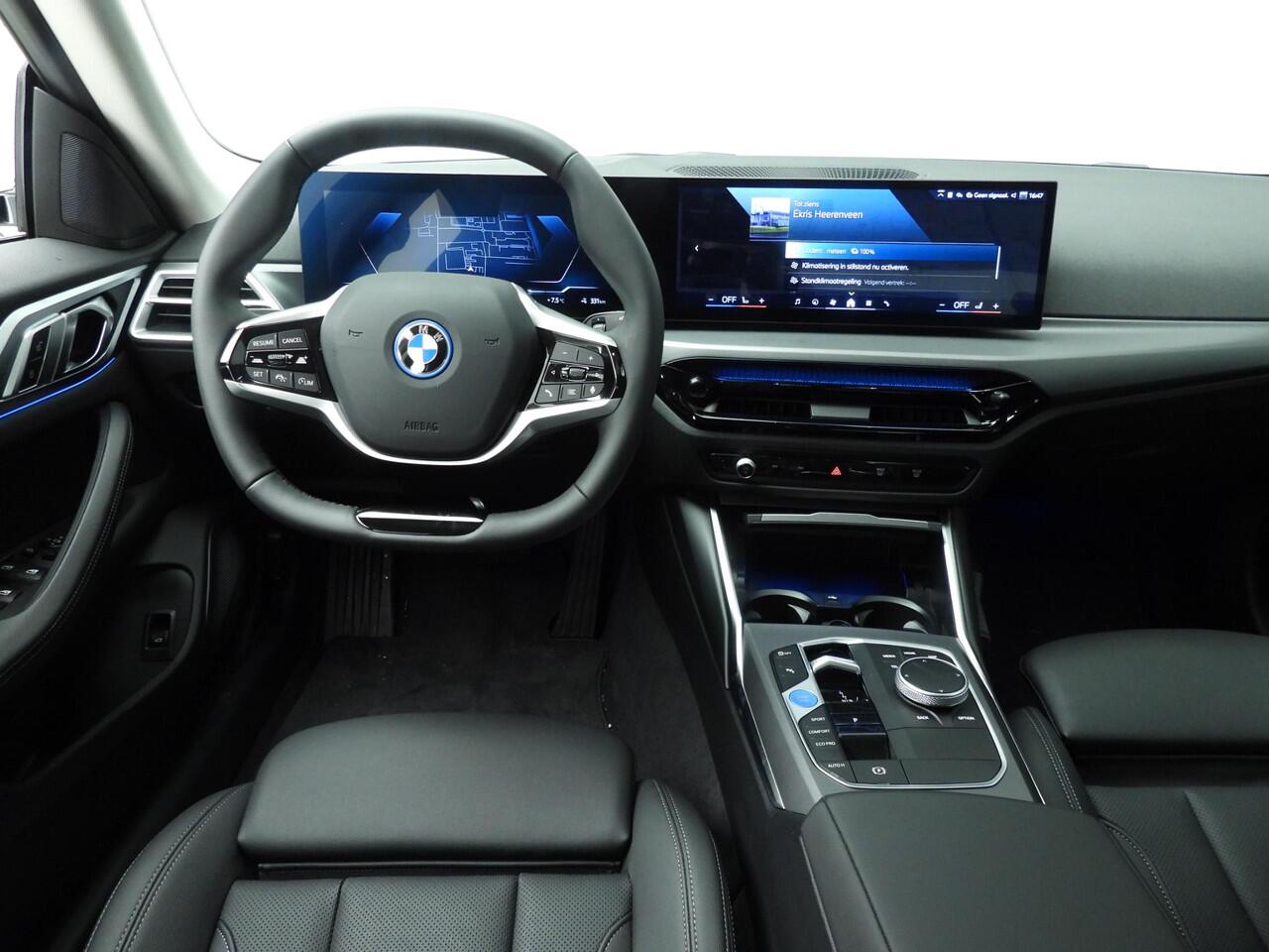 BMW i4 Gran Coupé eDrive35 Trekhaak / HIFI / Active Cruise / Getint glas / Park assist / Alu wielen 19 inch