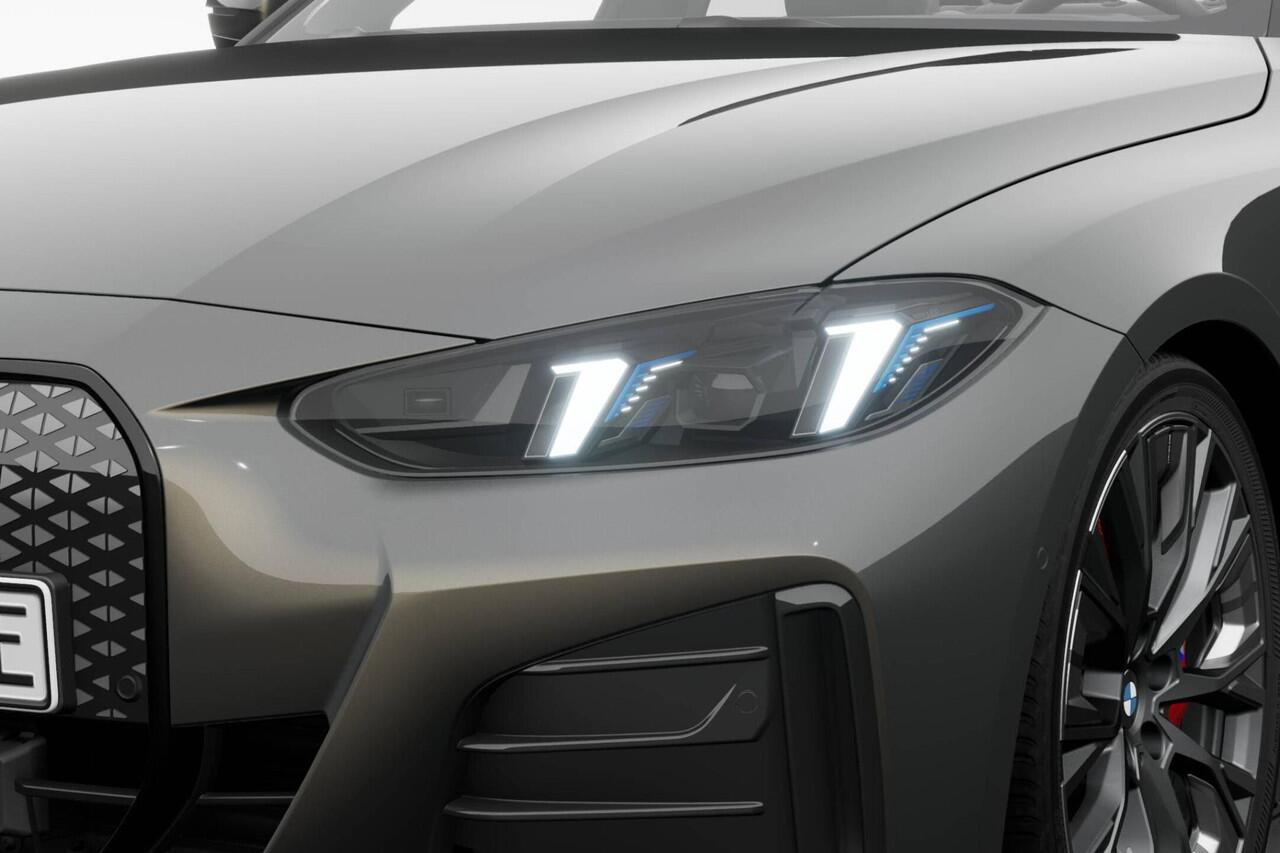 BMW i4 eDrive35 M Sport Edition | M Sport Pro | Comfort Pack | Elektrisch bediend glazen schuif-/kanteldak | Showroomvoordeel | ElectricDeals