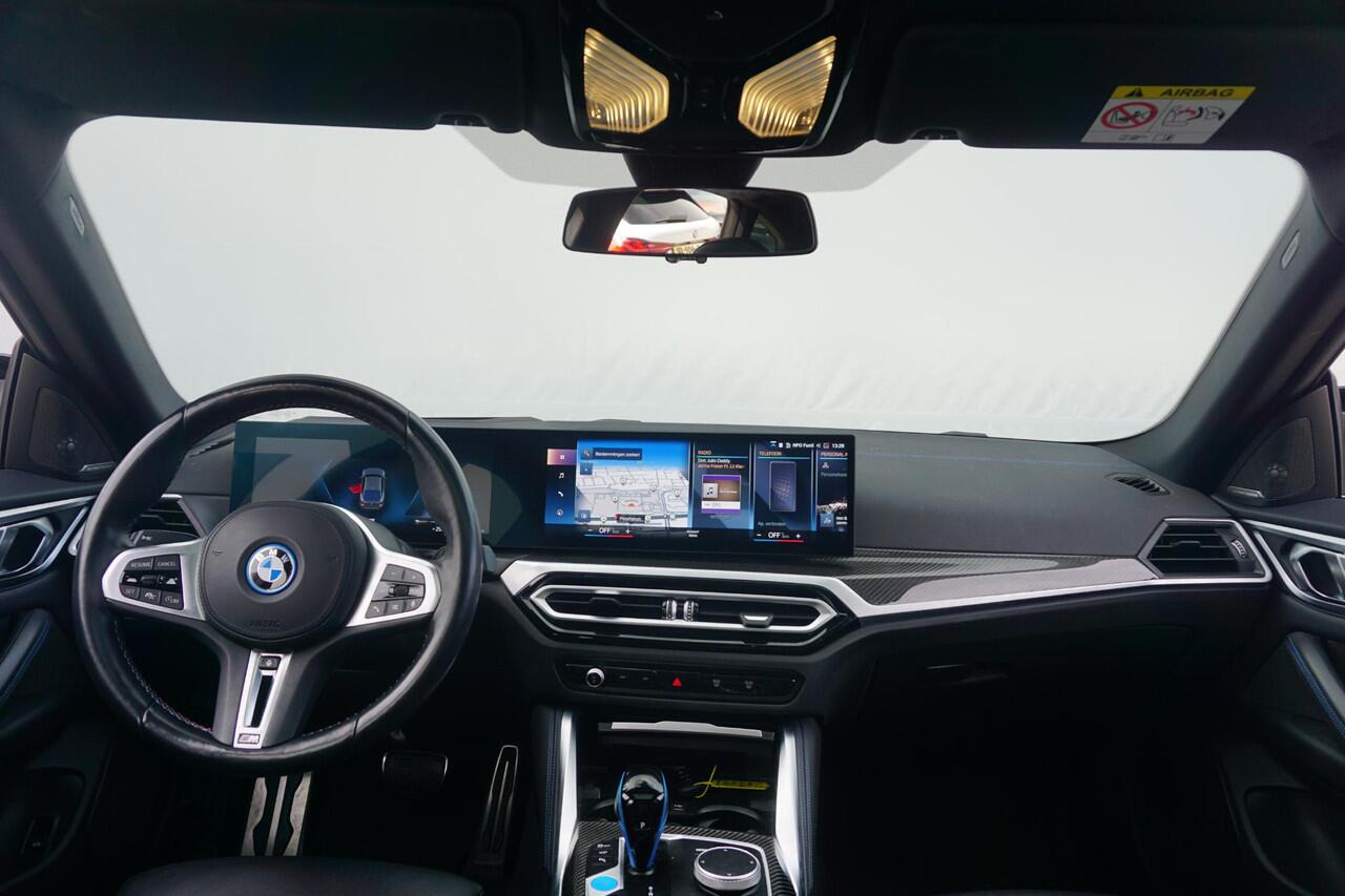 BMW i4 M50 High Executive | M Carbon Pakket / Schuif-kanteldak / Memory stoelen / BMW Laserlight / Harman Kardon / M Sportstoelen