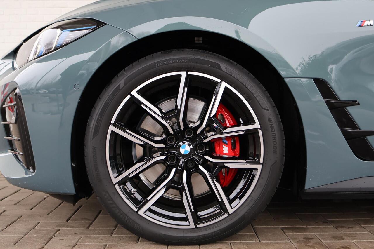BMW i4 eDrive40 M Sport Edition | M Sport Pro | Innovation Pack | Driving Assistant Prof | Trekhaak | elektrisch glazen schuif-/kanteldak