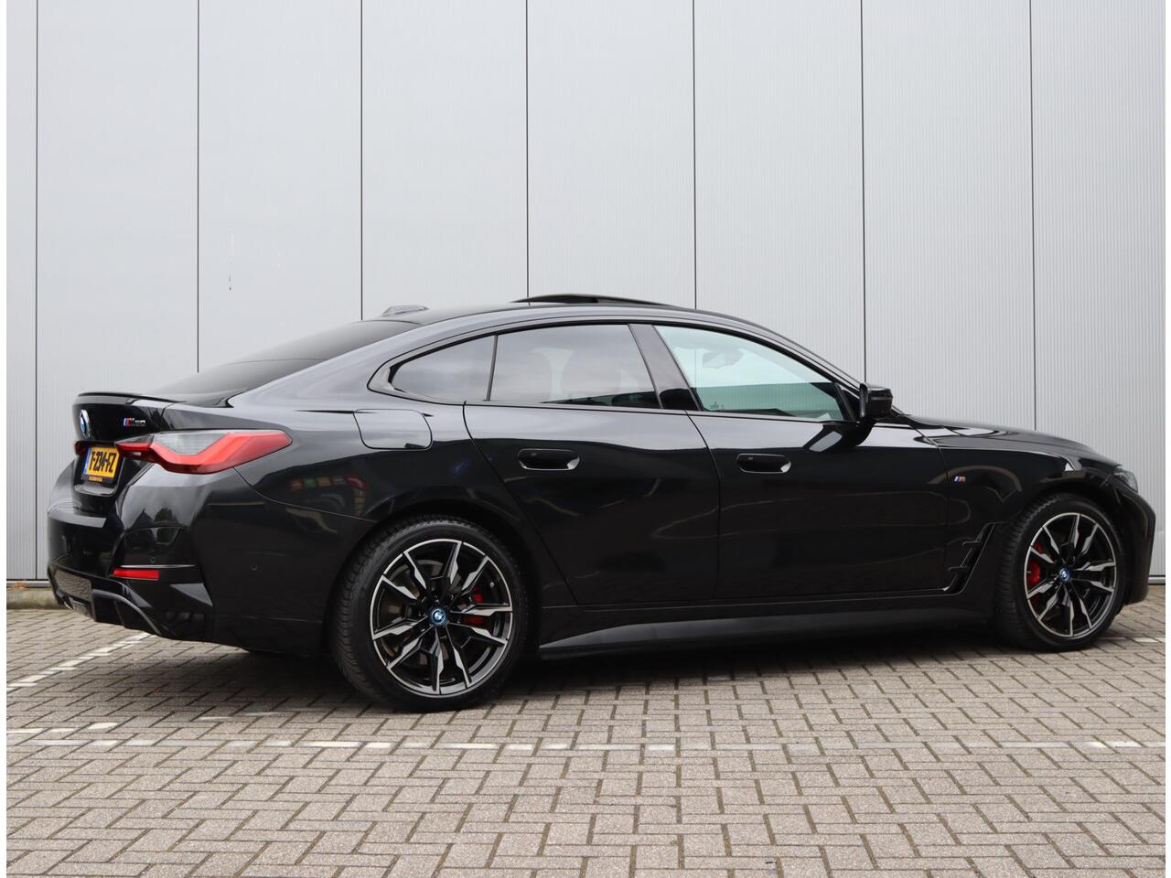 BMW i4 M50 High Executive 84 kWh | H&K | Pano | Trekhaak | Leder | Head-Up