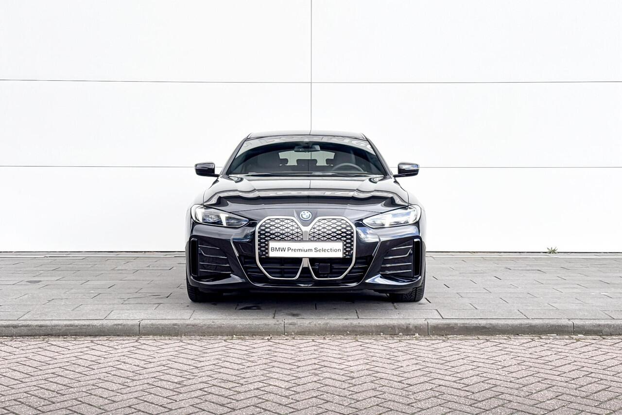 BMW i4 eDrive40 M-Sport | Selections
