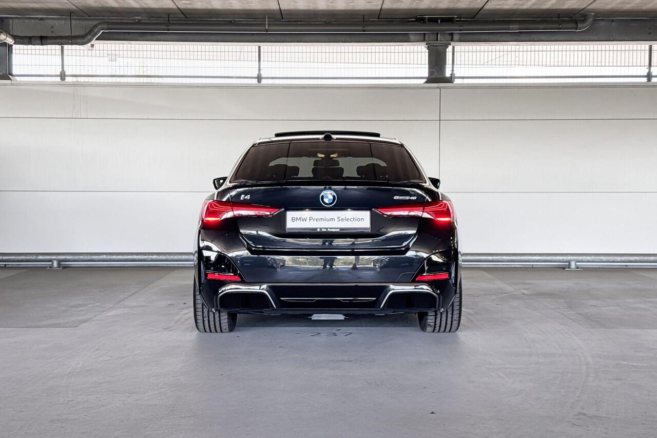 BMW i4 eDrive40 84 kWh | Selections | M Adaptief onderstel | Elektrisch bediend glazen schuif-/kanteldak