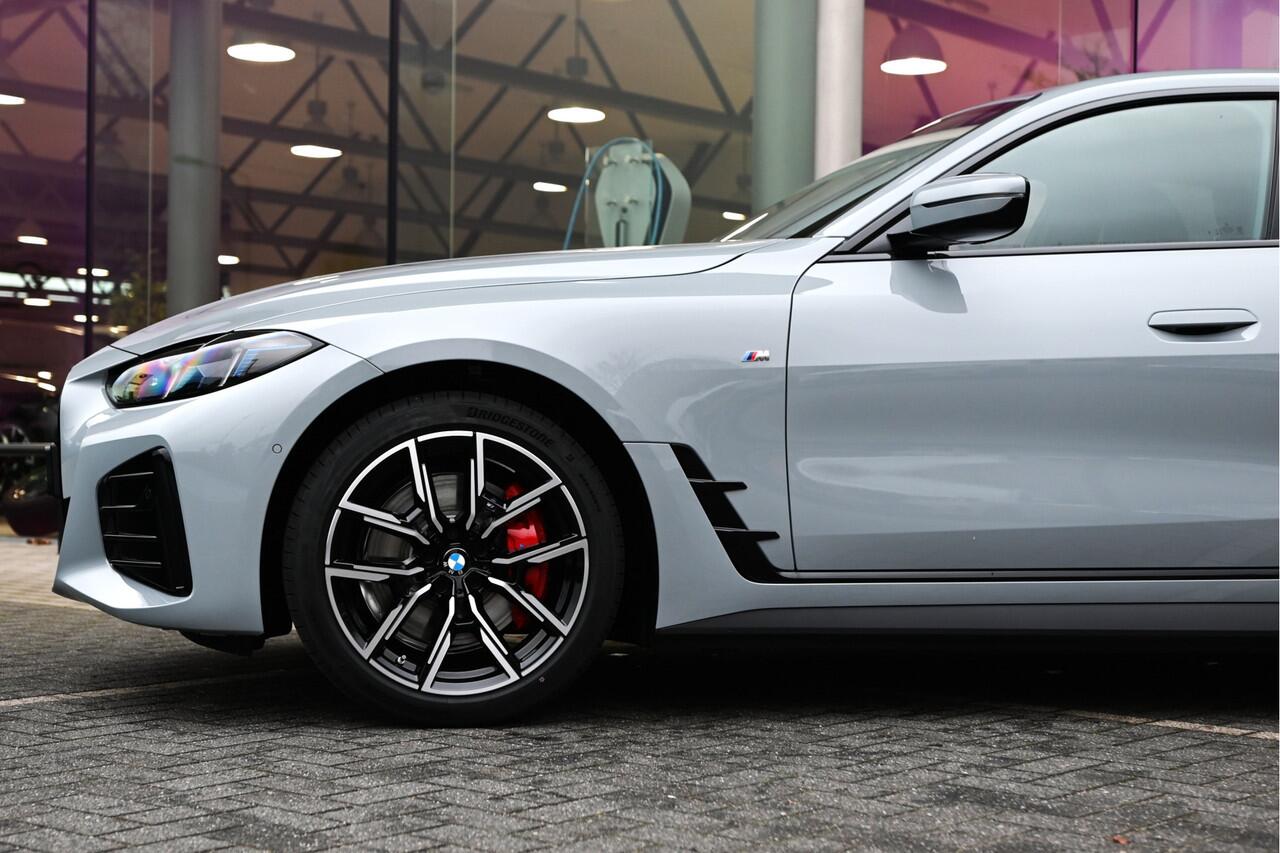 BMW i4 eDrive35 Gran Coupé M Sport / Achteruitrijcamera / Adaptieve LED / Active Cruise Control / Stoelverwarming / Live Cockpit Plus