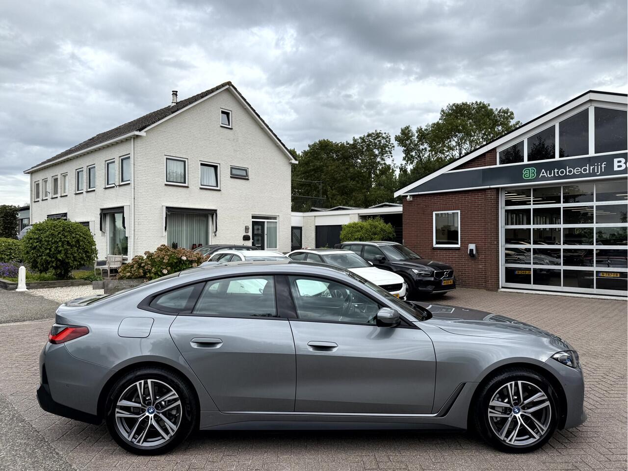 BMW i4 eDrive40 High Executive 84 kWh Camera, 18''Lmv, elek.Trekhaak