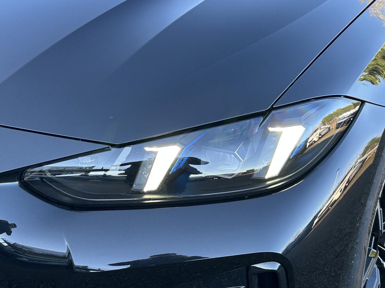 BMW i4 eDrive35 | M-Sport Pro | 19'' | HiFi | Getint Glas | Camera