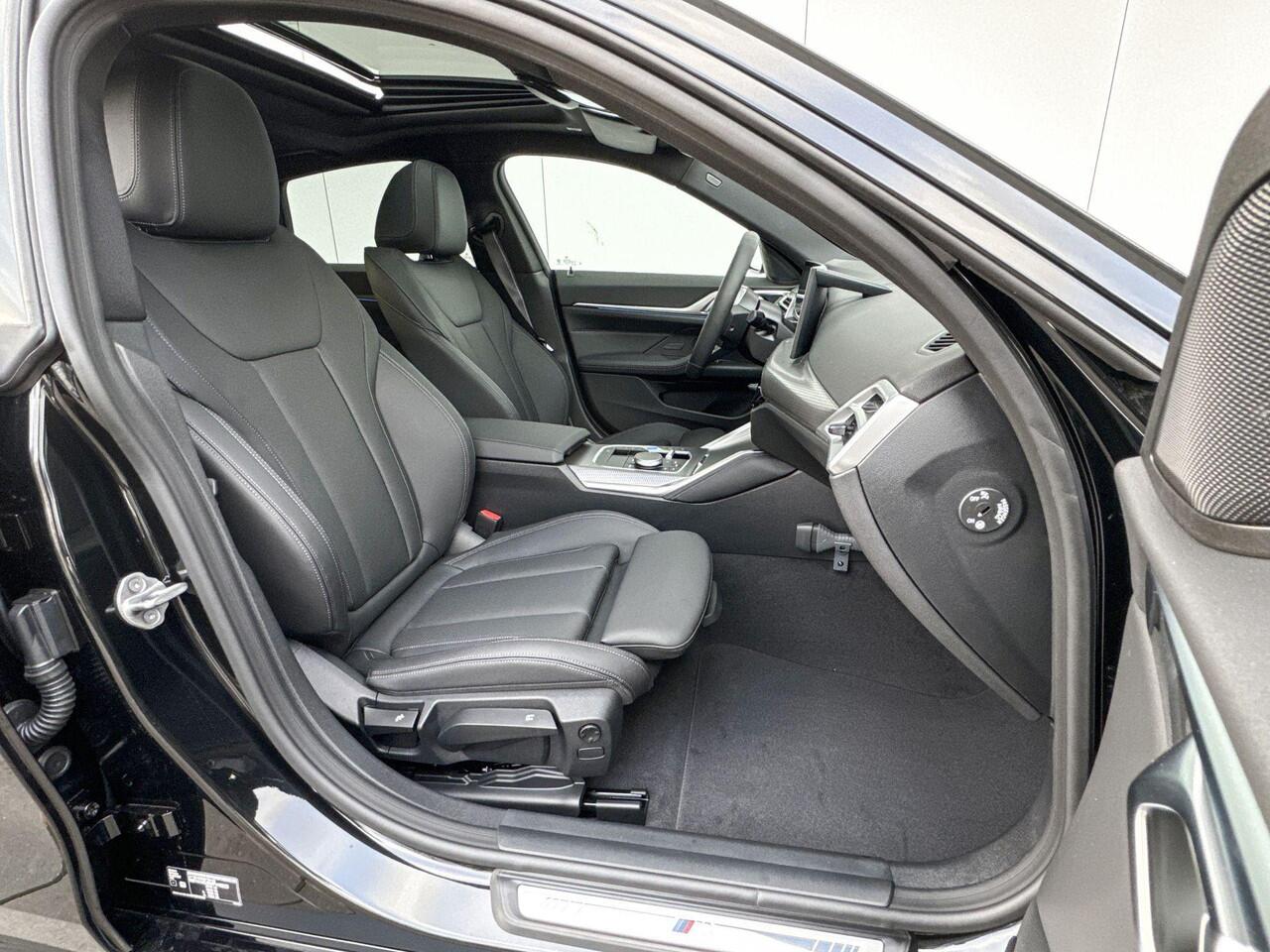 BMW i4 xDrive40 M-Sport Pro / Glazen Schuifdak / Comfort Acces / Adaptieve LED Koplampen / Trekhaak Elektrisch Wegklapbaar / Getinte Ramen / 19"