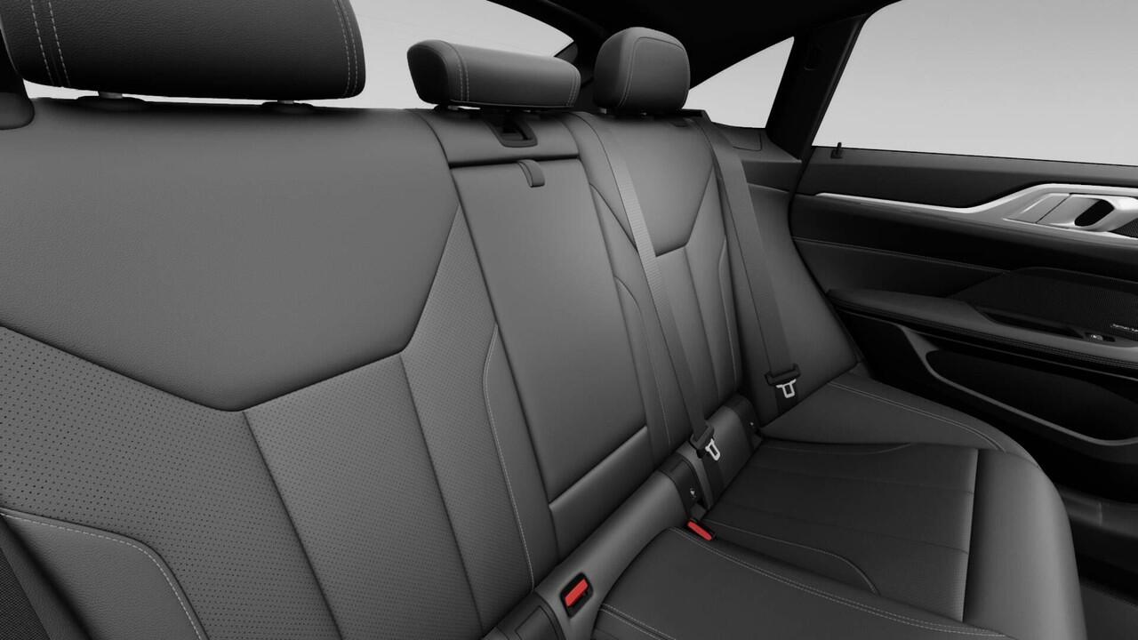 BMW i4 eDrive35 | M Sport Edition | M Sportpakket | Innovation Pack | Comfort Pack