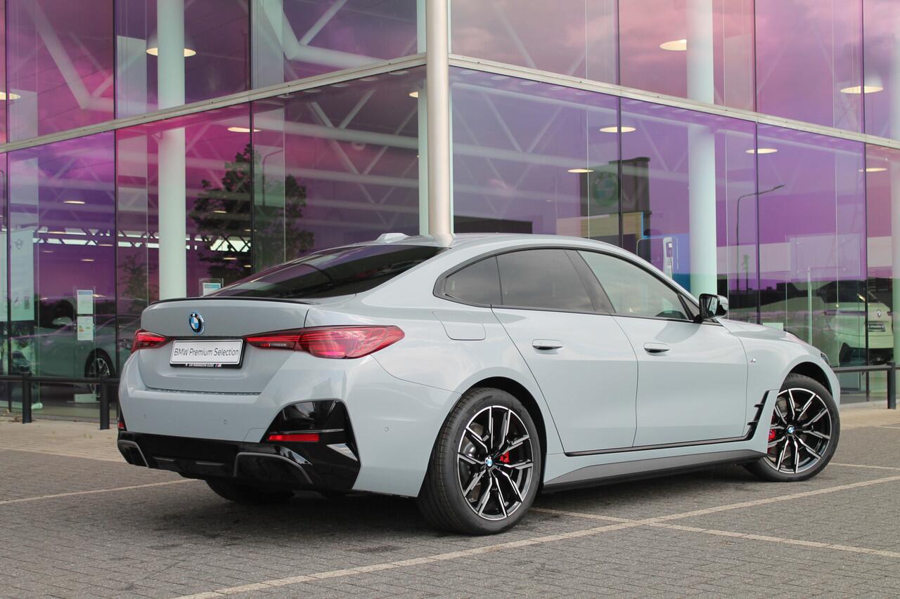 BMW i4 eDrive35 Gran Coupé M Sport / Achteruitrijcamera / Adaptieve LED / Active Cruise Control / Comfort Access / Stoelverwarming / Live Cockpit Plus