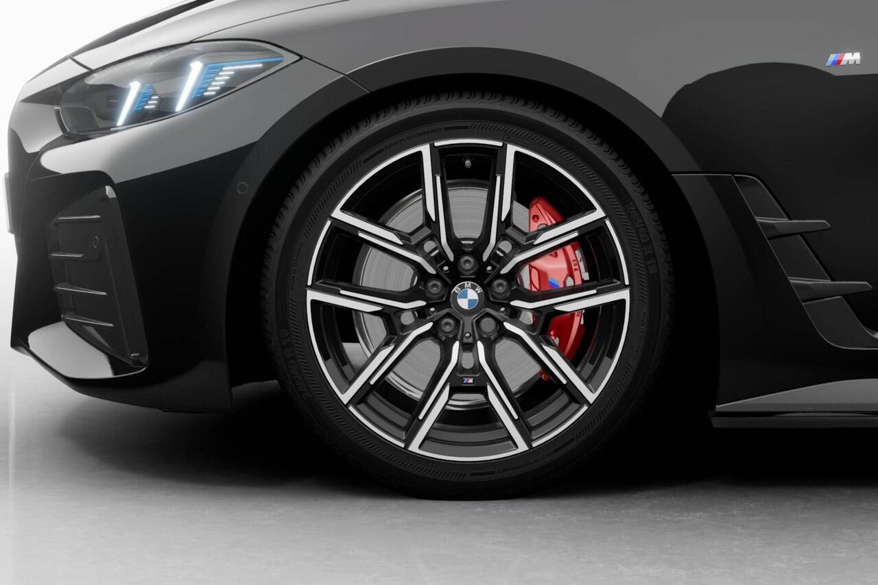 BMW i4 eDrive35 M Sport Edition | M Sport Pro | Comfort Pack | Elektrisch bediend glazen schuif-/kanteldak | Active Cruise Control