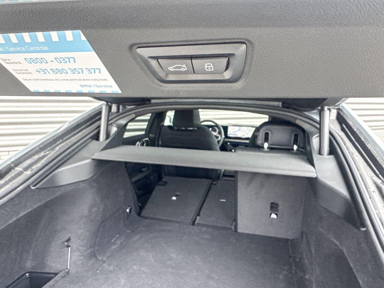 BMW i4 eDrive35 M Sportpakket Pro / Comfort Pack / Schuif-/kanteldak / Achteruitrijcamera