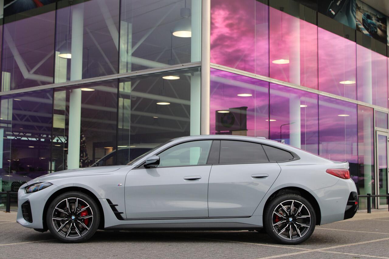 BMW i4 eDrive40 M Sport / Schuif-kanteldak / Achteruitrijcamera / Comfort Access / Adaptieve LED / Stoelverwarming / Widescreen Display