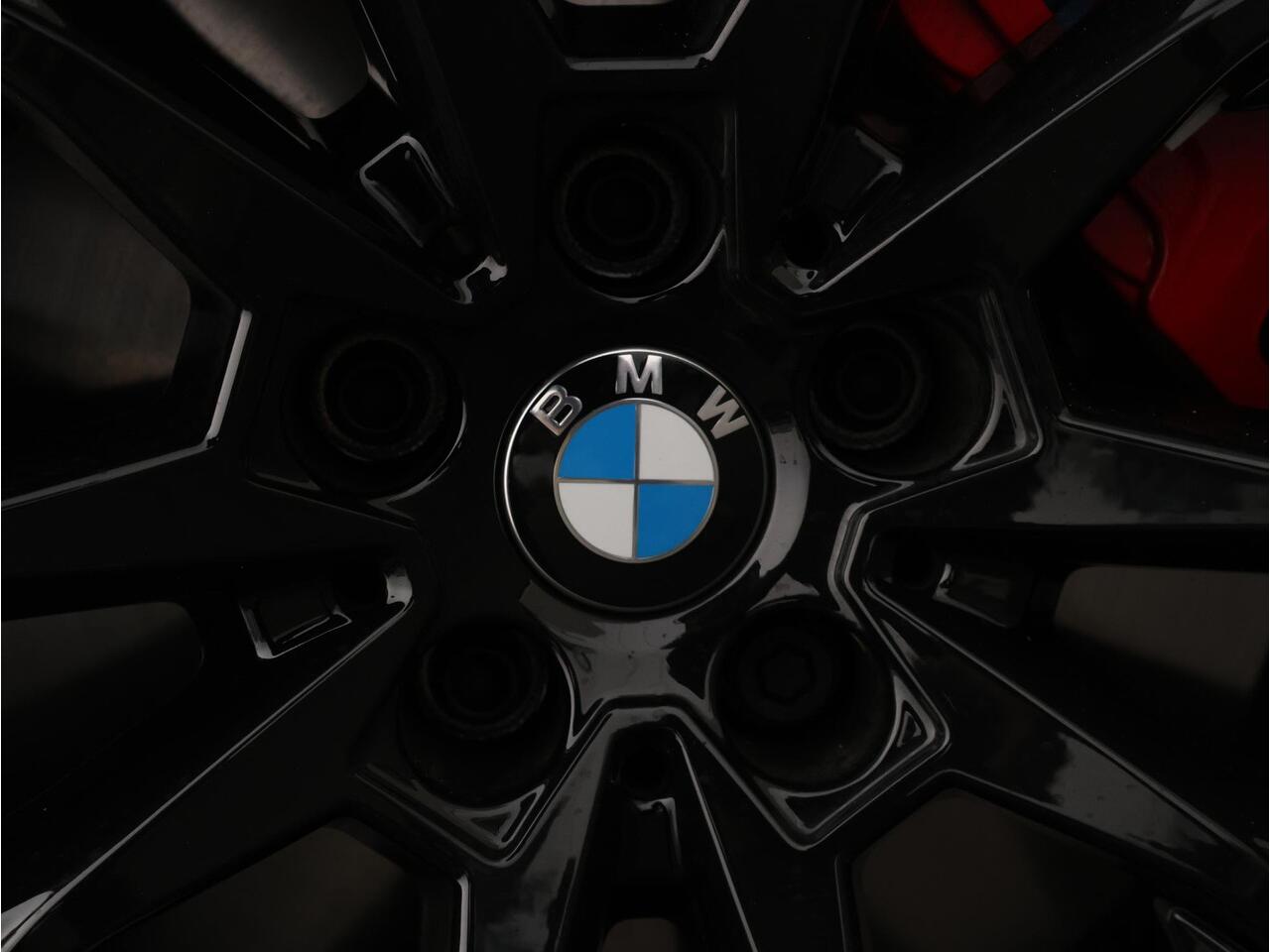 BMW i4 eDrive40 M Sport Edition 84 kWh M Sportpakket Pro/ Stuurwiel verwarmd/ Comfort Access/ Elektrische Trekhaak/ Elektrisch verstelbare stoelen/ Harman Kardon/ Driving Assistant Professional