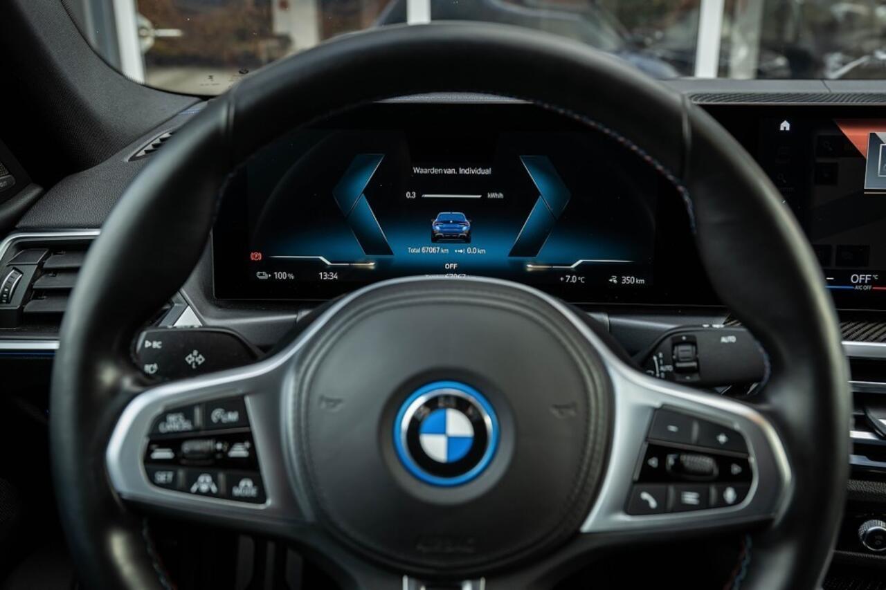 BMW i4 M50 High Executive 84 kWh | M Sport Pro | H/K | Laser | M Seats | Memory | ACC | 360° Camera | Trekhaak | 20' inch | SoH: 95,6% |
