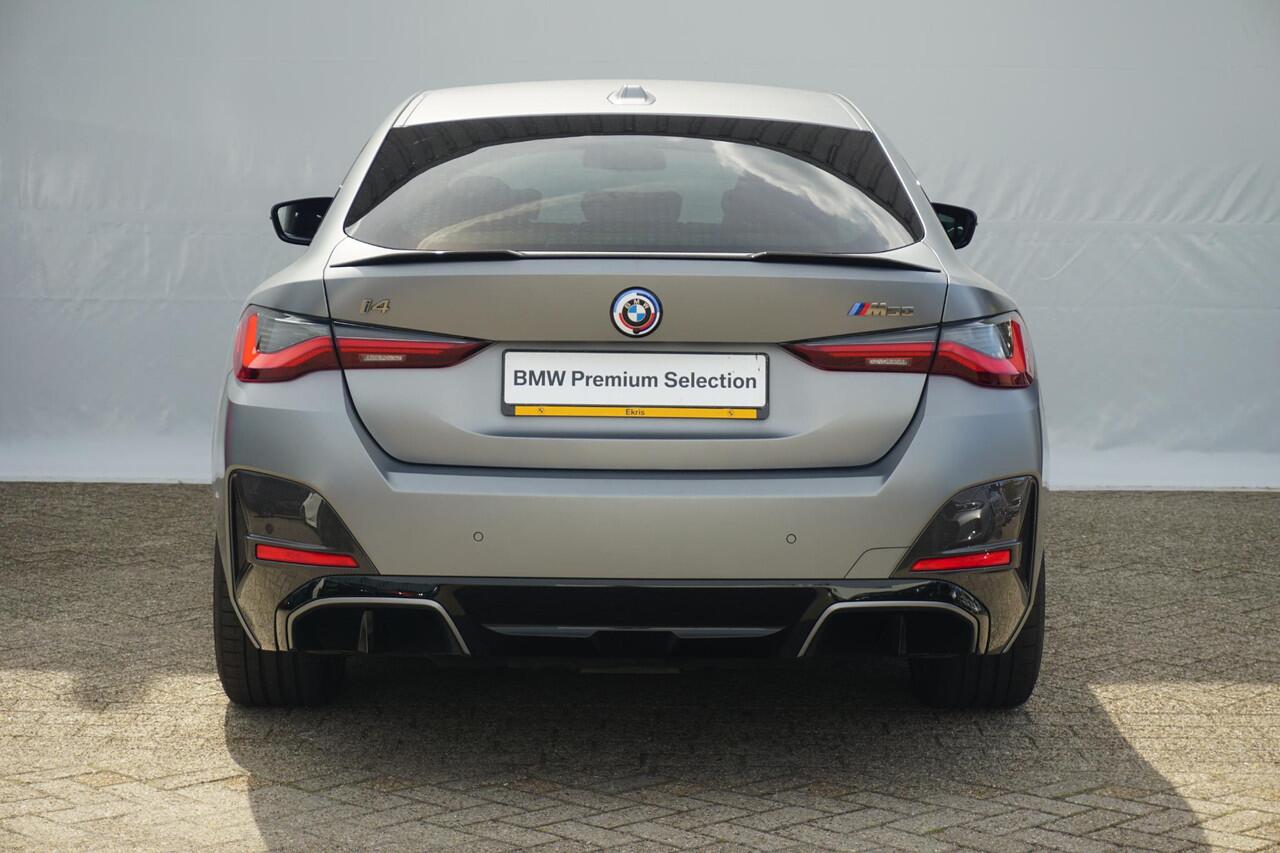 BMW i4 M50 High Executive | M Carbon Pakket / Schuif-kanteldak / Memory stoelen / BMW Laserlight / Harman Kardon / M Sportstoelen