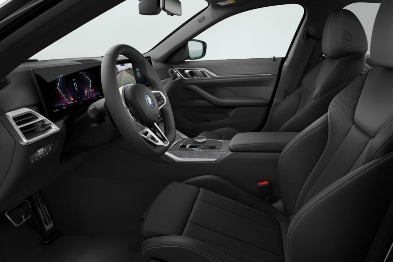 BMW i4 eDrive35 M Sport Edition | Comfort Pack | Trekhaak | Showroomvoordeel