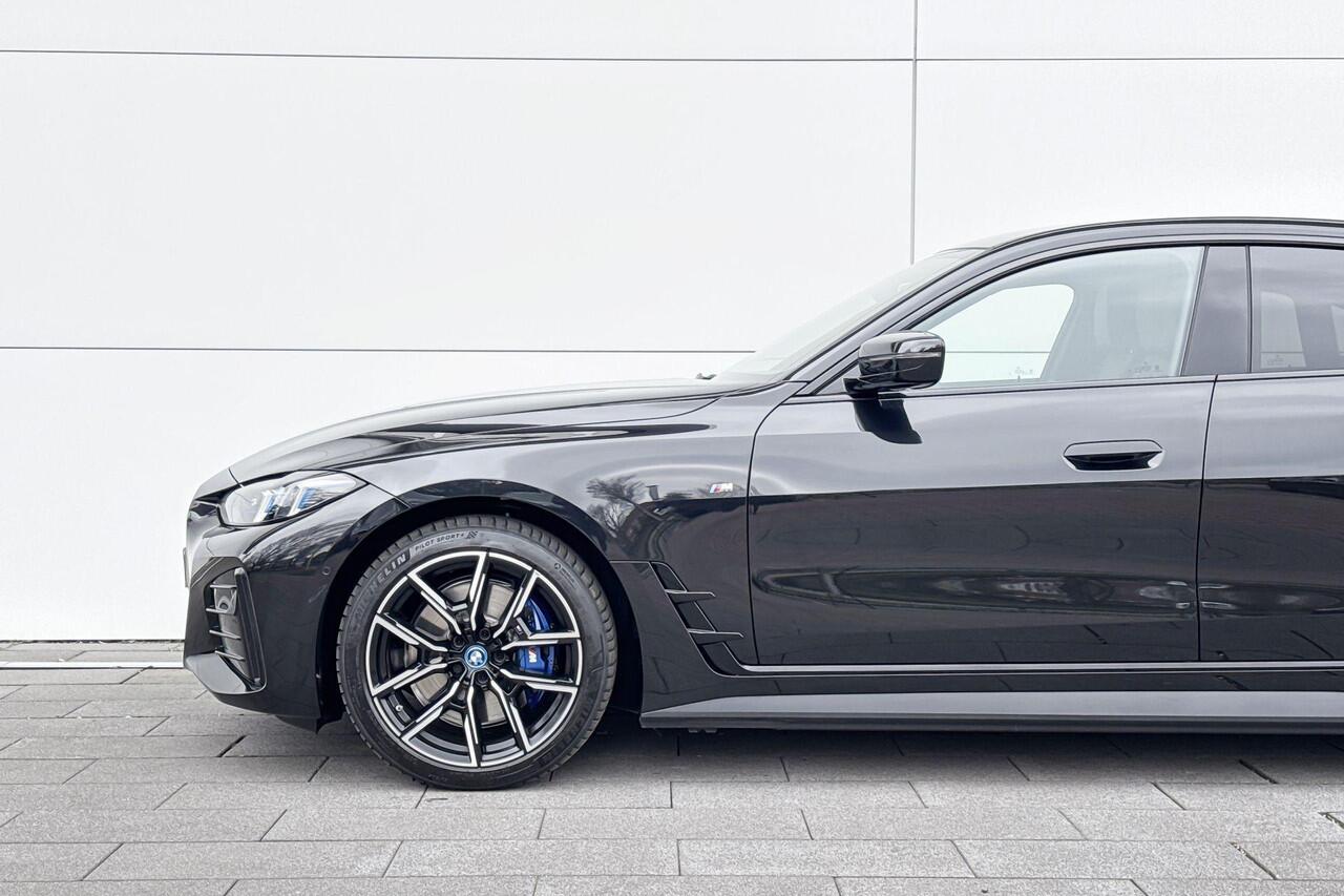 BMW i4 eDrive40 M-Sport | Selections