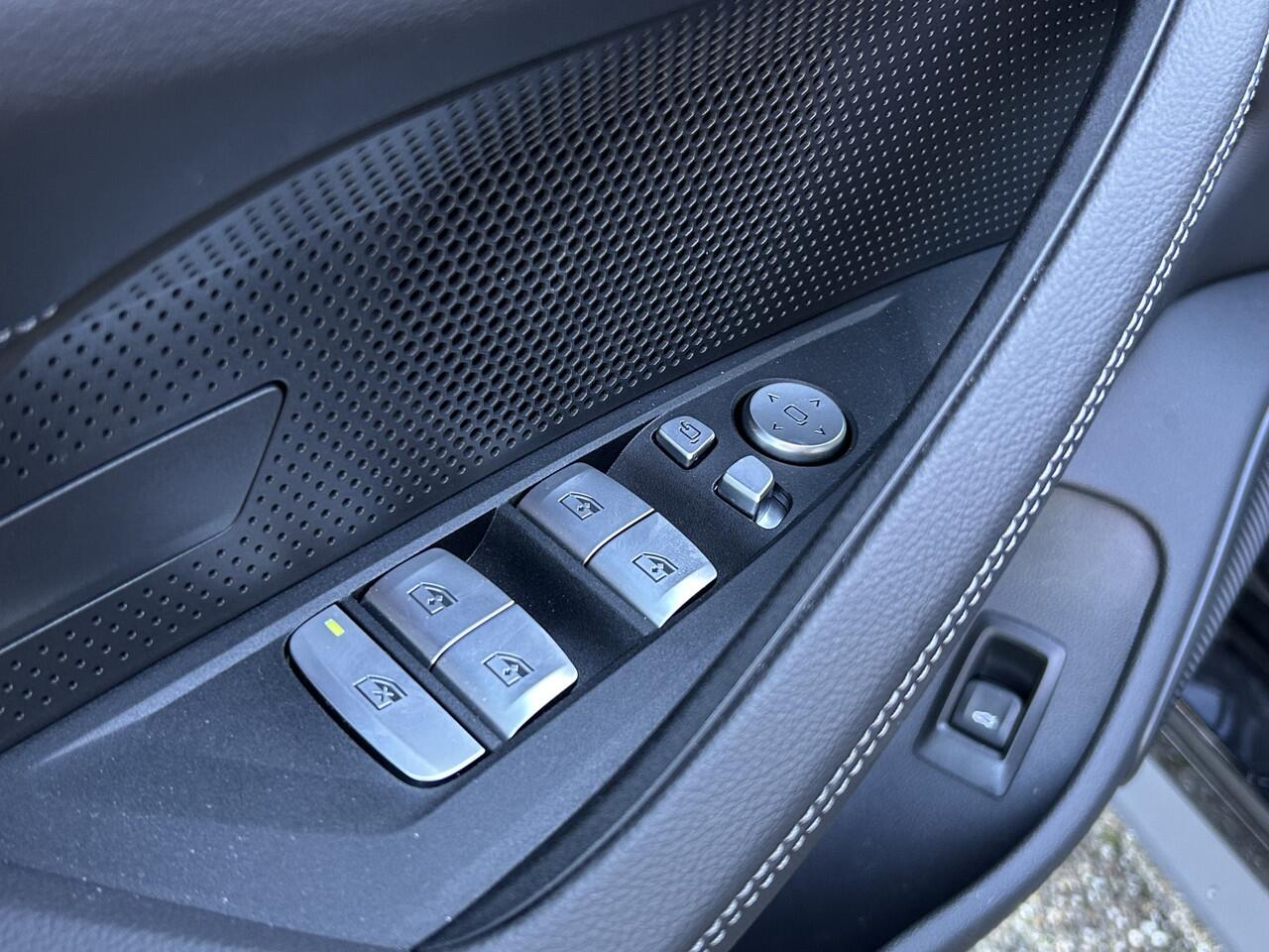 BMW i4 eDrive35 | M-Sport Pro | 19'' | HiFi | Getint Glas | Camera