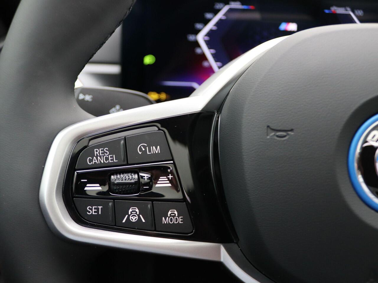 BMW i4 eDrive35 | M Sport Edition | M Sportpakket Pro | Innovation Pack | Comfort Pack | Showroom Selection