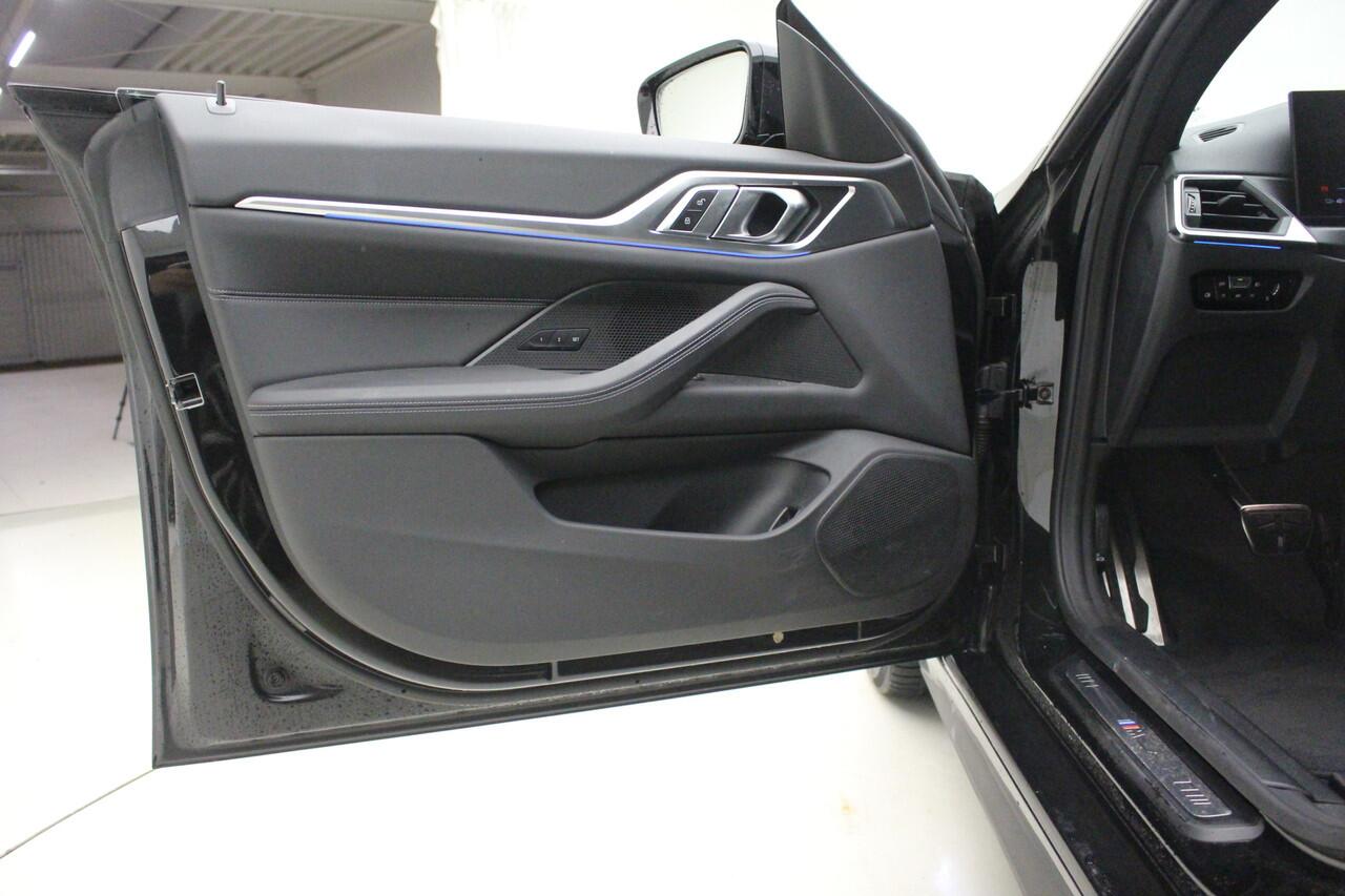 BMW i4 eDrive40 High Executive | M-Sport Pro | 19" | Memory+Ventilatie | Voorbereiding Driving Assistance