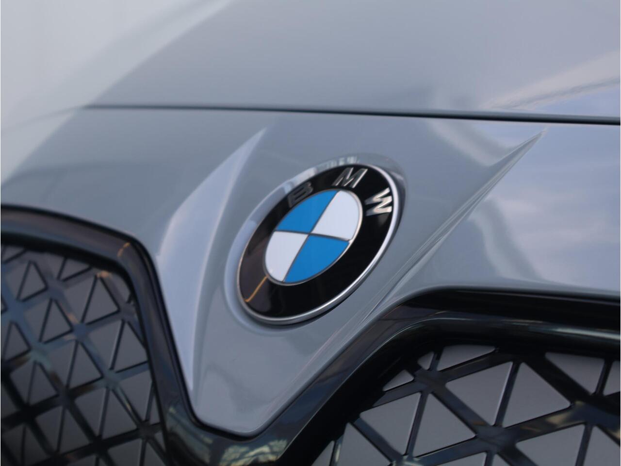 BMW i4 eDrive35 M Sport Edition | M Sportpakket Pro | Innovation Pack| Comfort Pack | Trekhaak | Showroom Selection