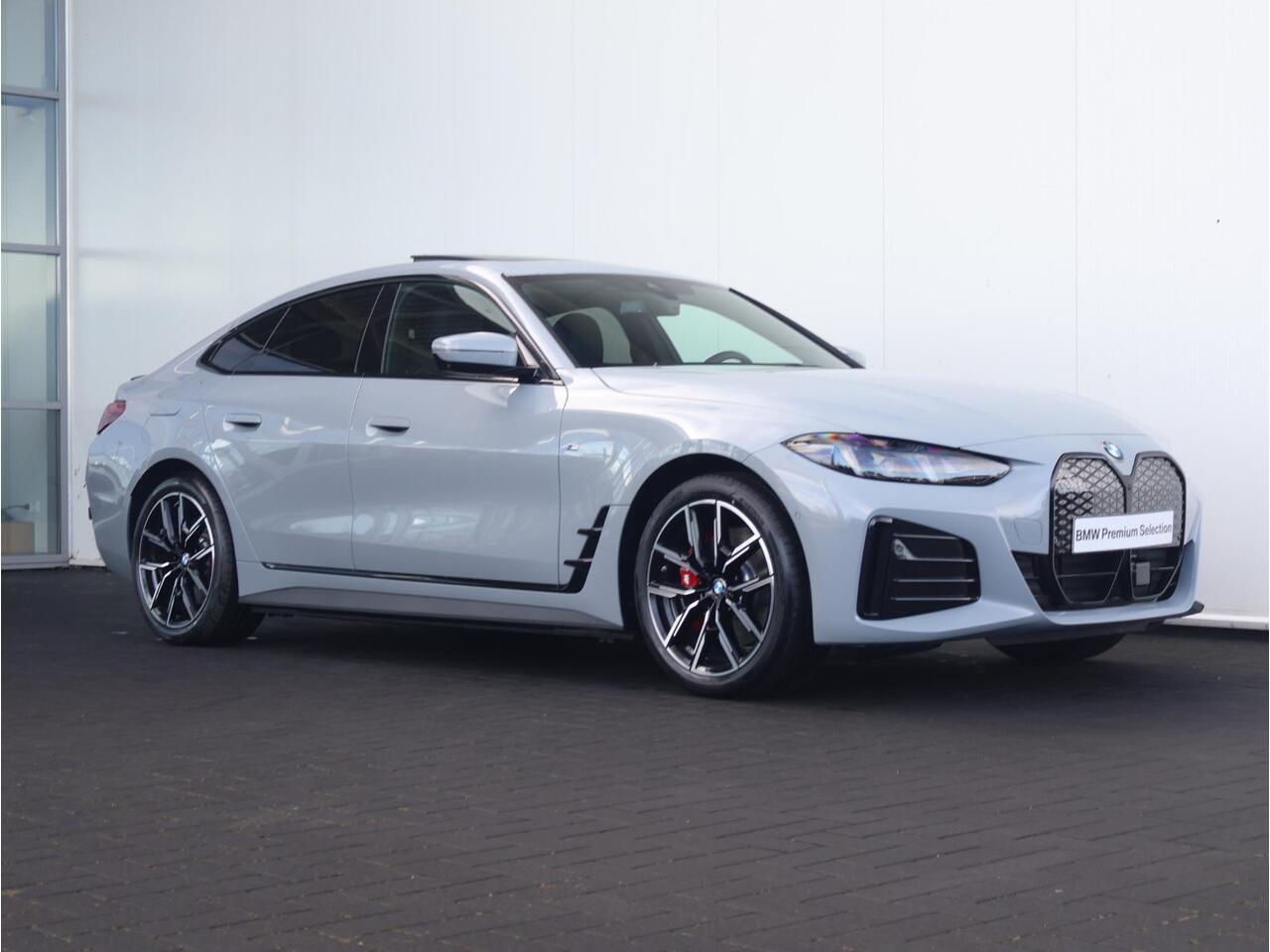 BMW i4 eDrive35 M Sport Edition | M Sportpakket Pro | Innovation Pack| Comfort Pack | Trekhaak | Showroom Selection