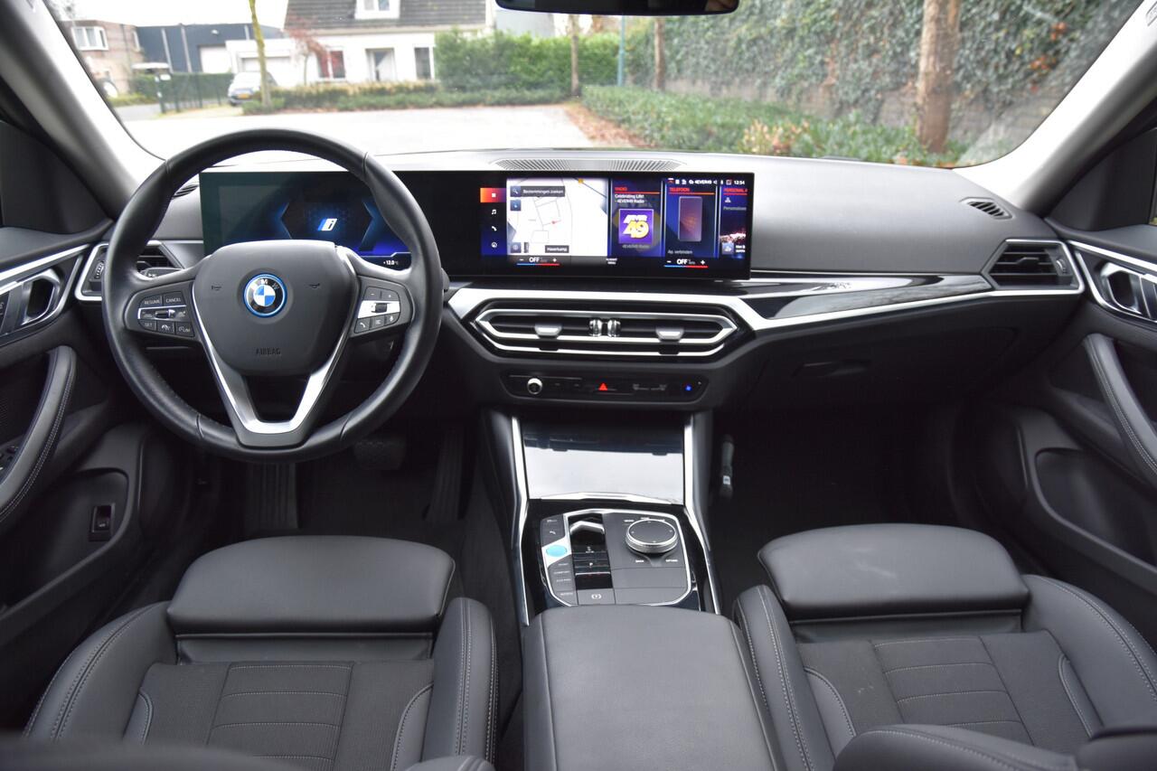 BMW i4 eDrive40 High Executive 84 kWh | 340PK | 18"LMV | CAMERA