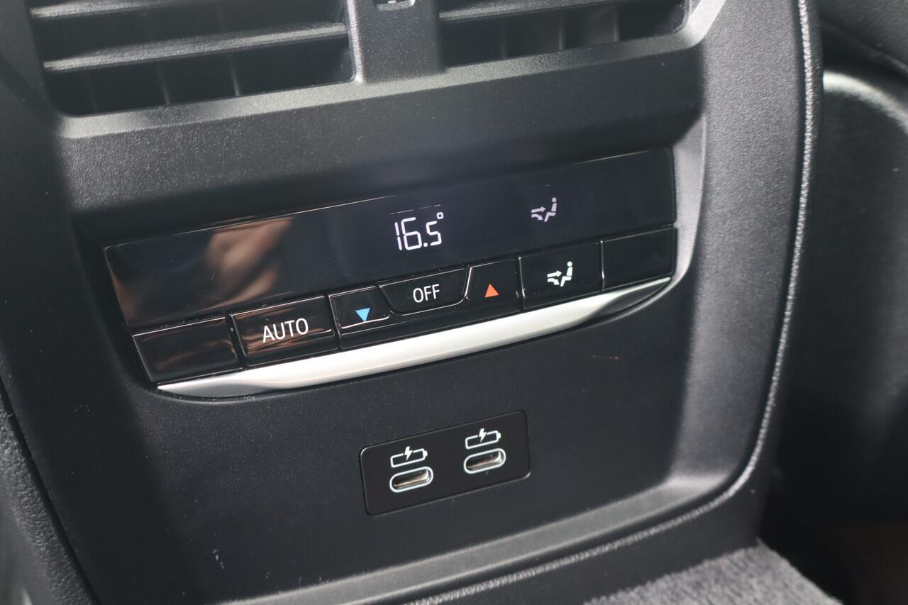 BMW i4 eDrive35 High Executive 70 kWh Schuifdak I HUD I Stoel + Stuurverwarming