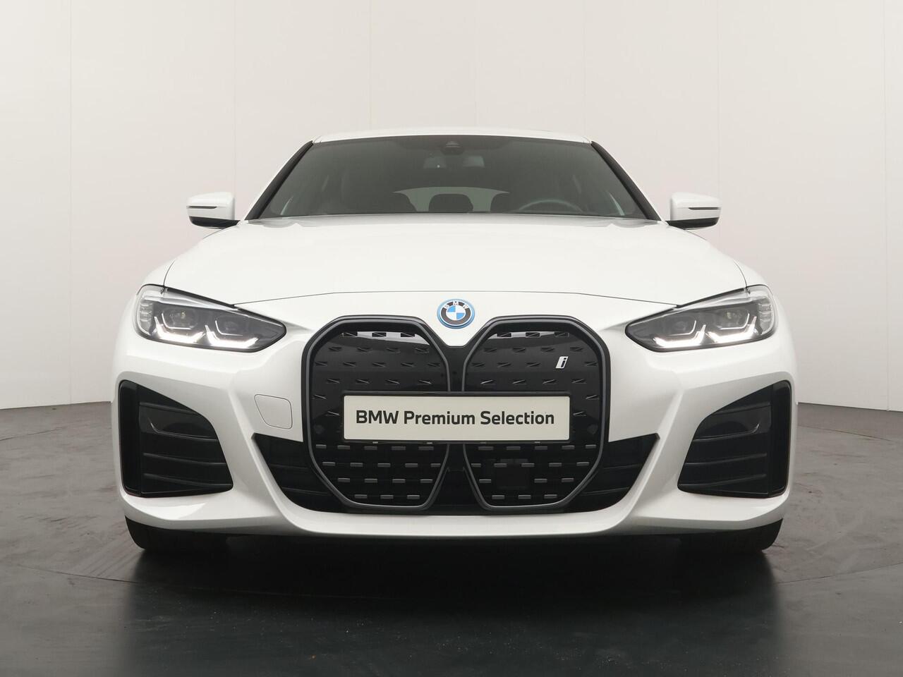 BMW i4 eDrive40 High Executive 84 kWh | M Sportpakket | Opendak |