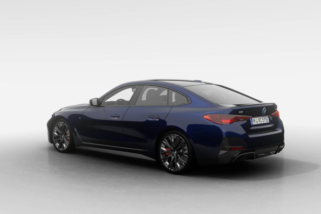 BMW i4 eDrive35 M Sport Edition | M Sport Pro | Comfort Pack | Active Cruise Control | Showroomvoordeel