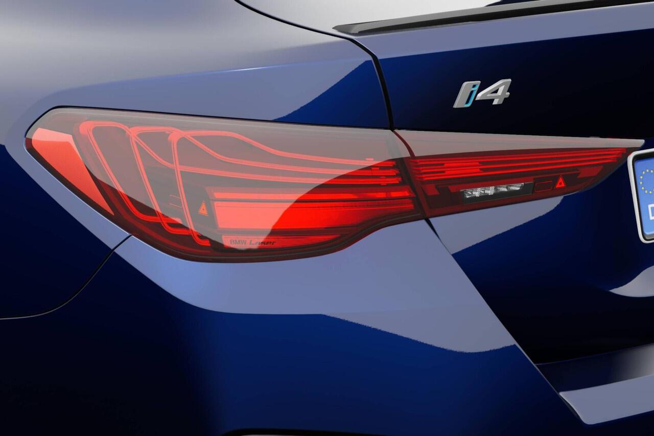 BMW i4 eDrive35 M Sport Edition | M Sport Pro | Comfort Pack | 20" BMW Individual Aerodynamisch Styling 862L BiColor Midnight Grau | Showroomvoordeel