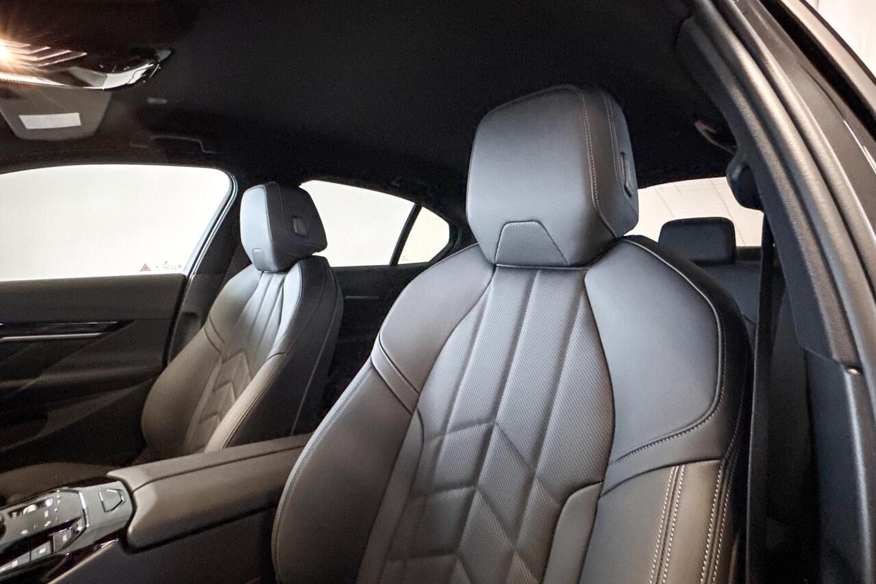 BMW i5 Sedan eDrive40 M Sport Edition | Selections | Stoelventilatie | Comfort Access | Harman Kardon | Trekhaak |