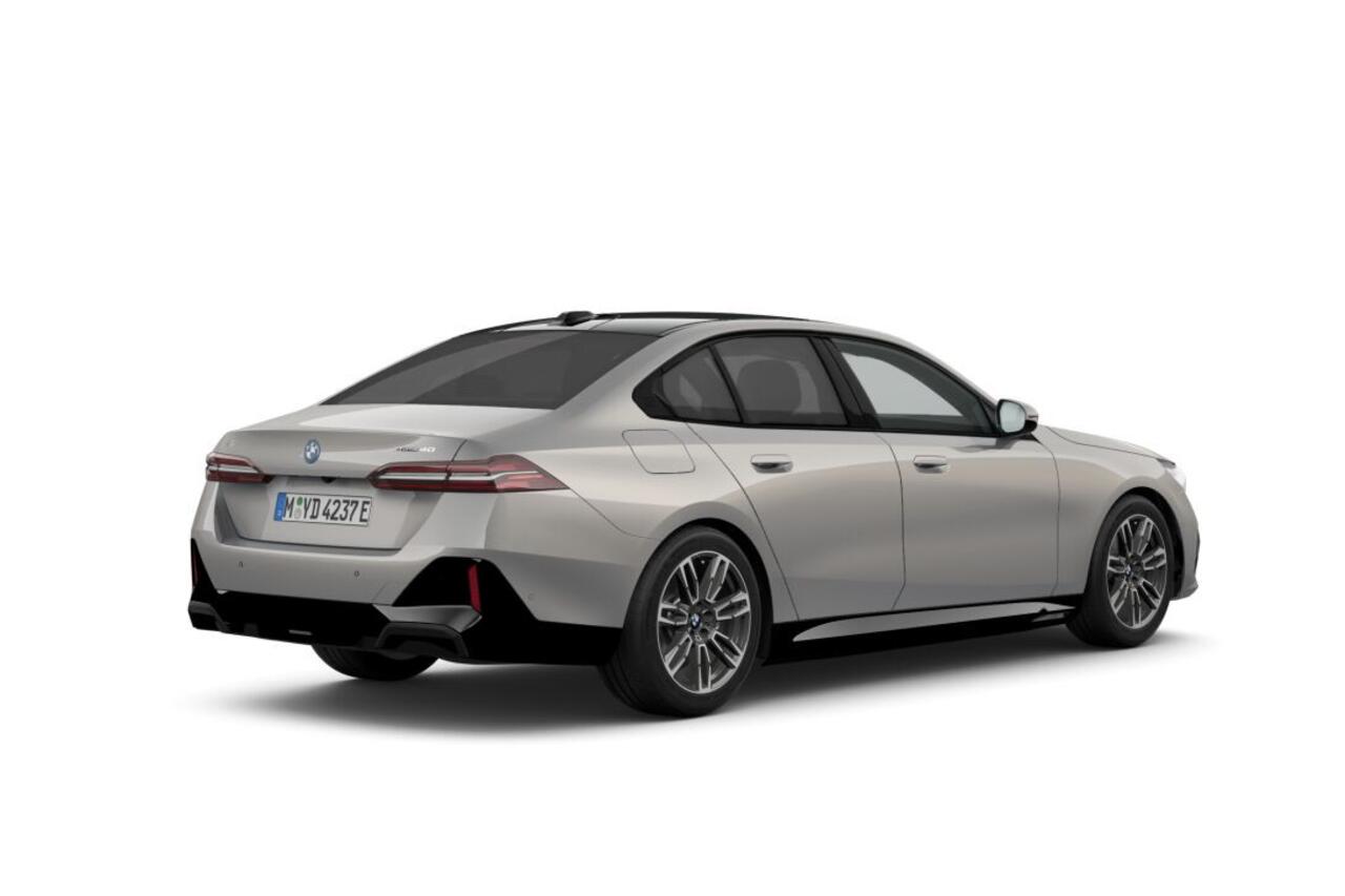 BMW i5 Sedan eDrive40 M Sport Edition 84 kWh | M Sportpakket | Travel Pack | Comfort Pack | Showroomvoordeel