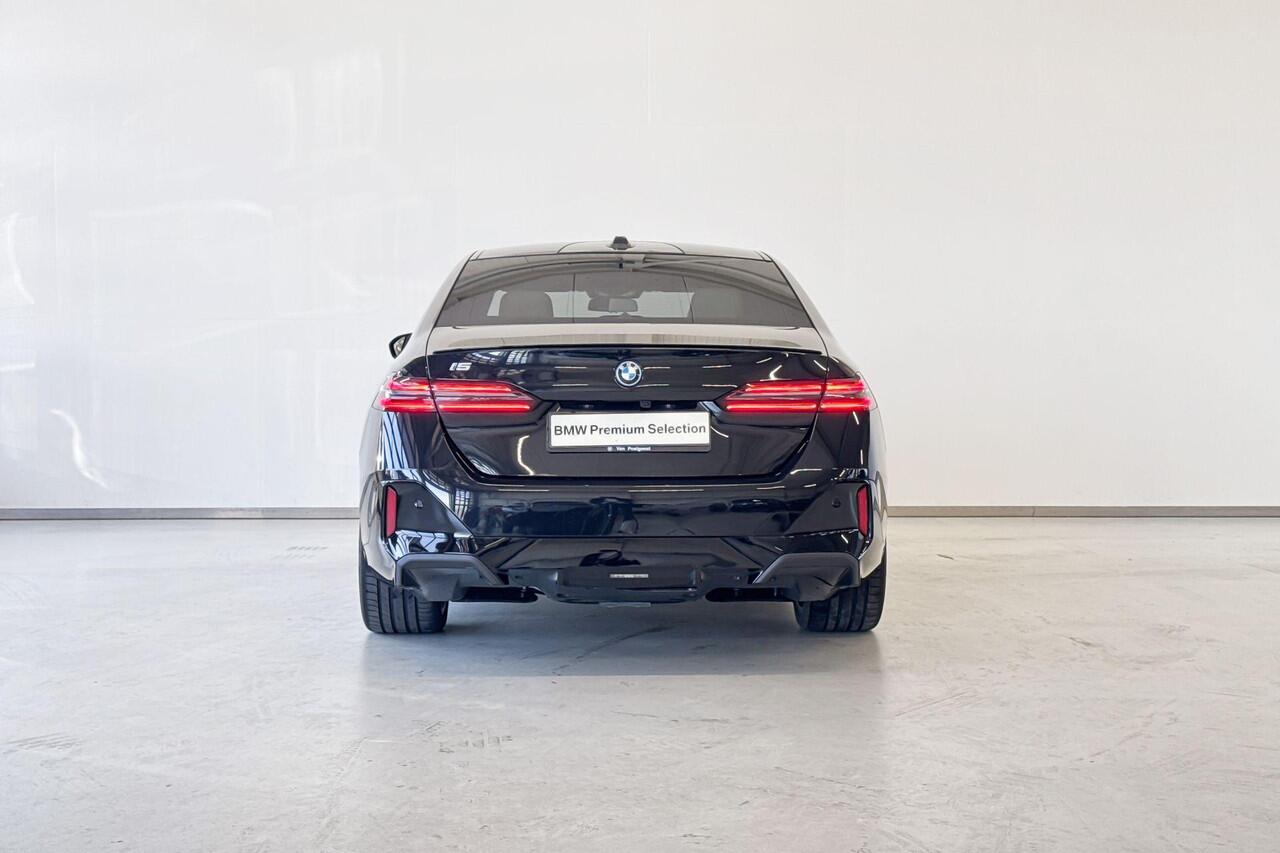 BMW i5 Sedan eDrive40 Innovation Pack M Sport Edition | Selections