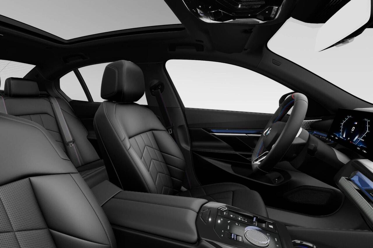 BMW i5 Sedan M60 xDrive | M Sport Pro | Innovation Pack | Travel Pack | Comfort Pack | Bowers & Wilkins Surround System | Trekhaak | Showroomvoordeel | ElectricDeals