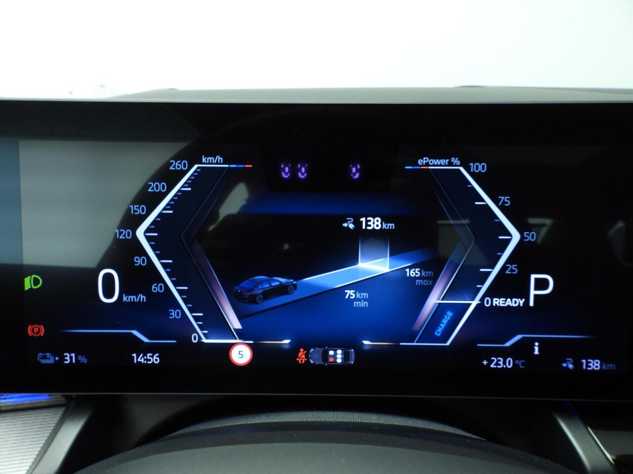 BMW i5 Sedan eDrive40 | M-Sportpakket | LED | Leder | HUD | Schuifdak | Trekhaak | Comfortzetels | Active cruise | DAB | Harman-kardon sound | Alu 20 inch