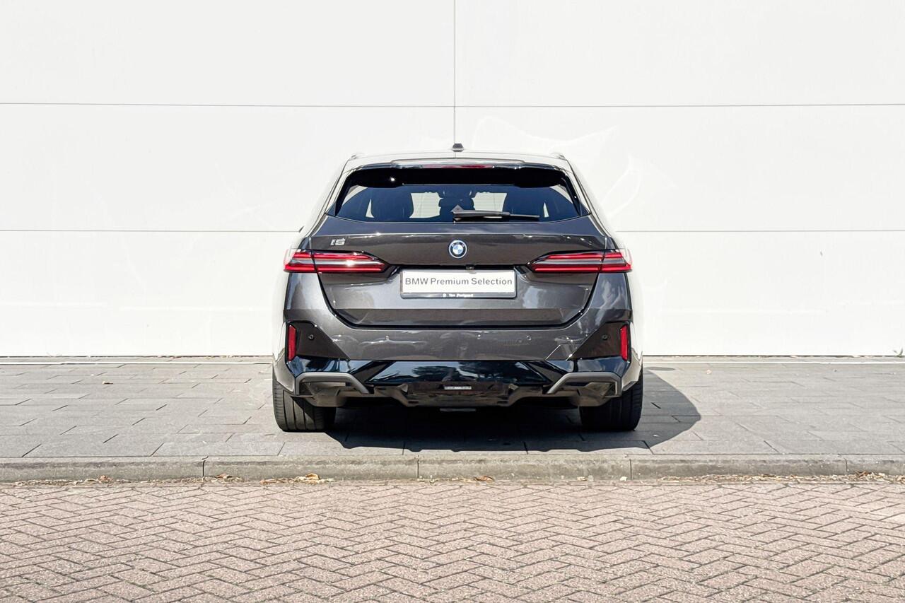 BMW i5 Touring eDrive40 M Sport Edition 84 kWh | Selections BMW i5 Touring eDrive40 M Sport Edition 84 kWh