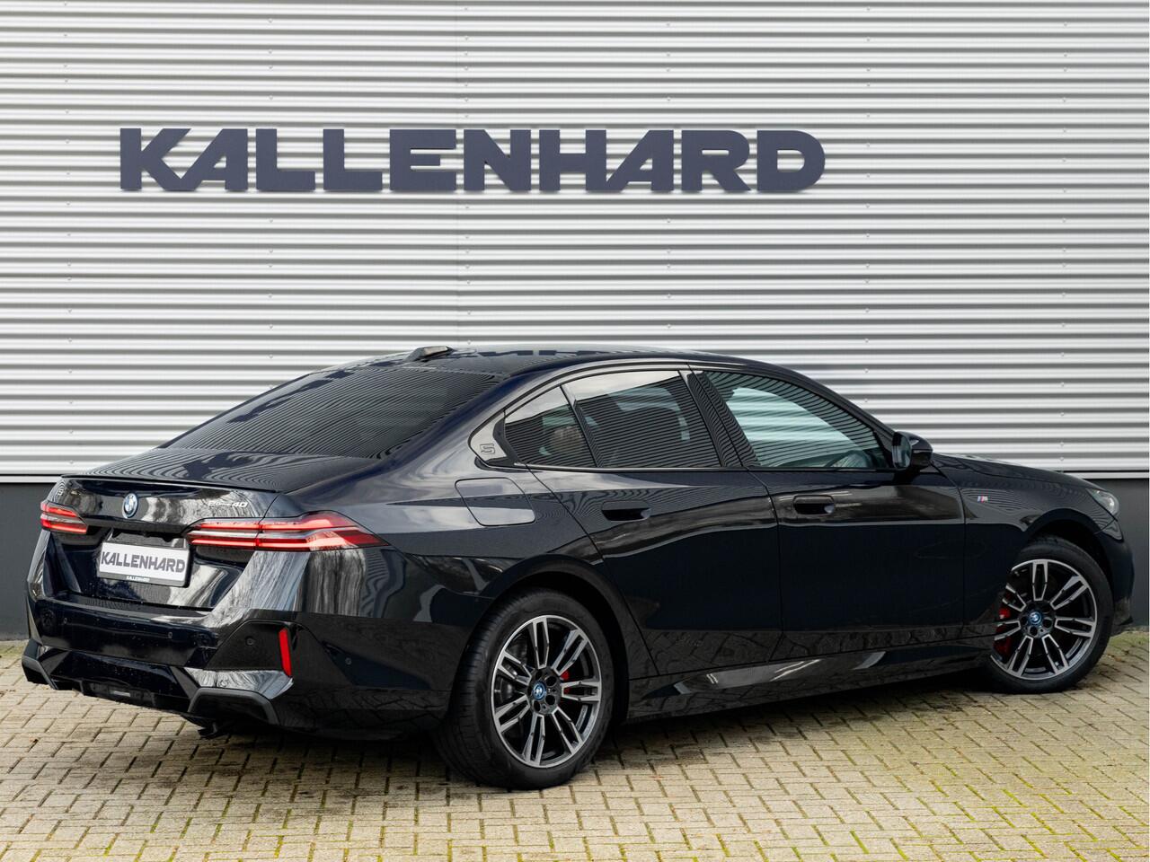 BMW i5 eDrive40 M-Sport Pro - Pano - Onderstel Prof - Driving Ass Prof - Harman Kardon