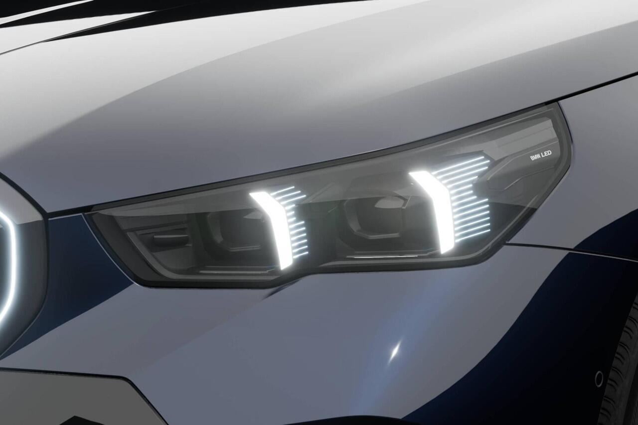 BMW i5 Sedan eDrive40 M Sport Edition | M Sport Pro | Travel Pack | Trekhaak | Extra getint glas | VPLD