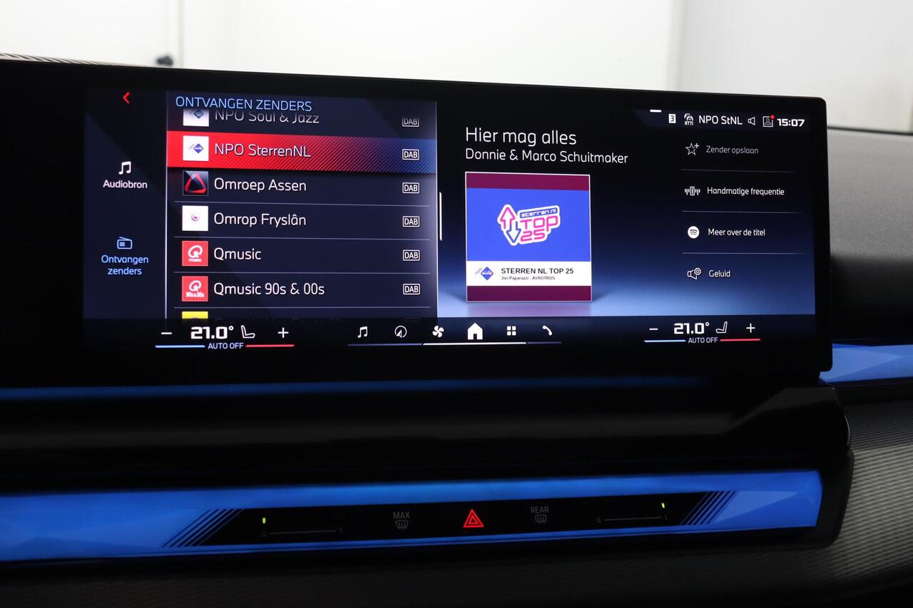 BMW i5 M60 xDrive 84 kWh M Sportpakket Pro | Stoelventilatie | Comfort Access | Trekhaak | Iconic Glow | Innovation Pack | Harman-Kardon