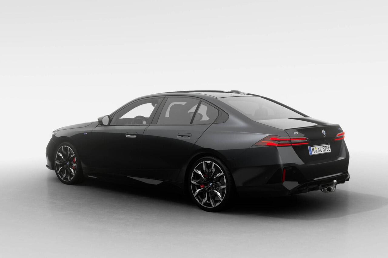 BMW i5 Sedan M60 xDrive | M Sport Pro | Innovation Pack | Travel Pack | Comfort Pack | Showroomvoordeel | ElectricDeals