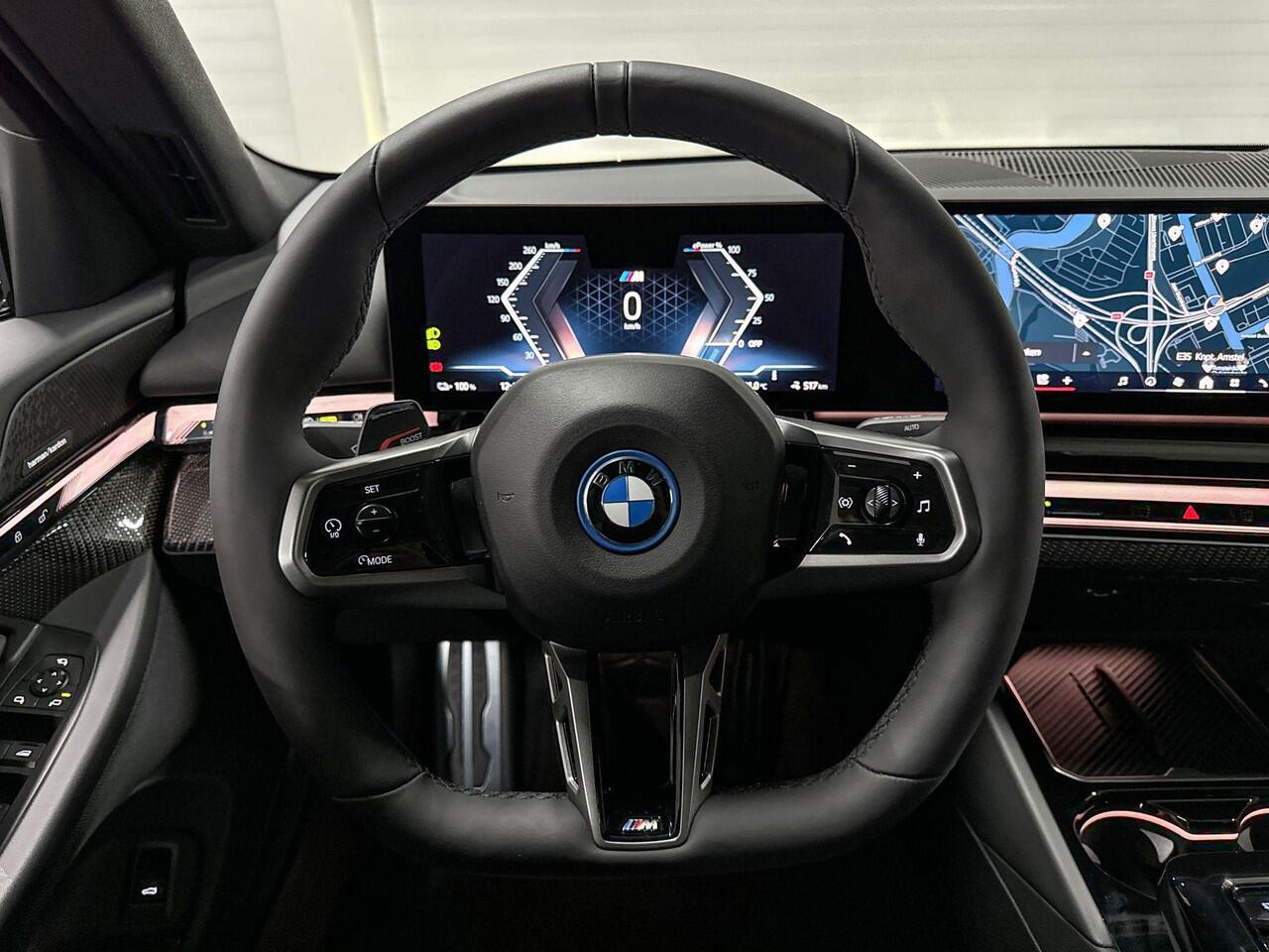 BMW i5 Sedan eDrive40 | M-Sport | Travel Pack | Comfort Pack | Driving Assistant Plus | Harman/Kardon | Comfort Access | Trekhaak | Selections