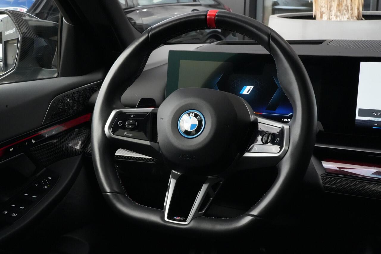 BMW i5 M60 xDrive 84 kWh 601pk Panoramadak/Bowers&Wilkins/360Camera