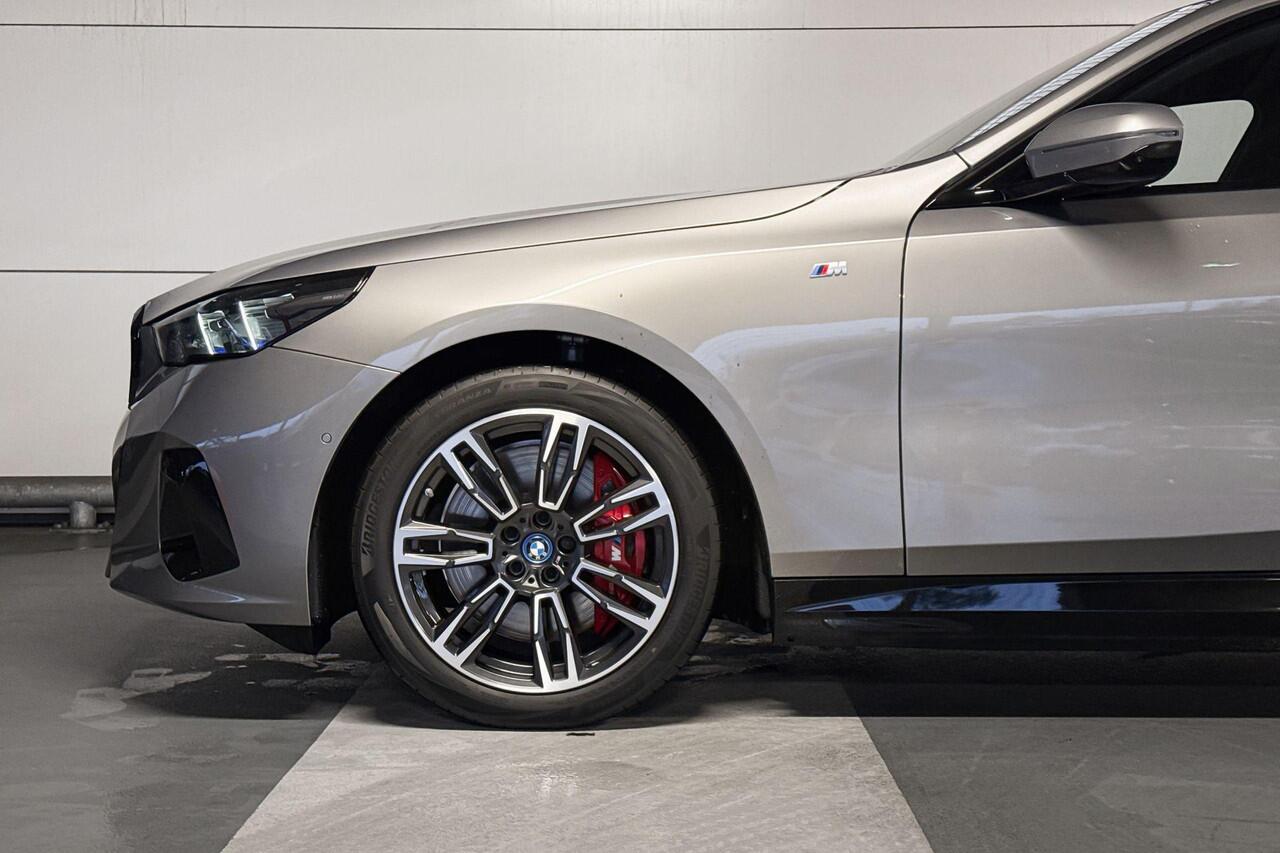 BMW i5 Touring eDrive40 84 kWh