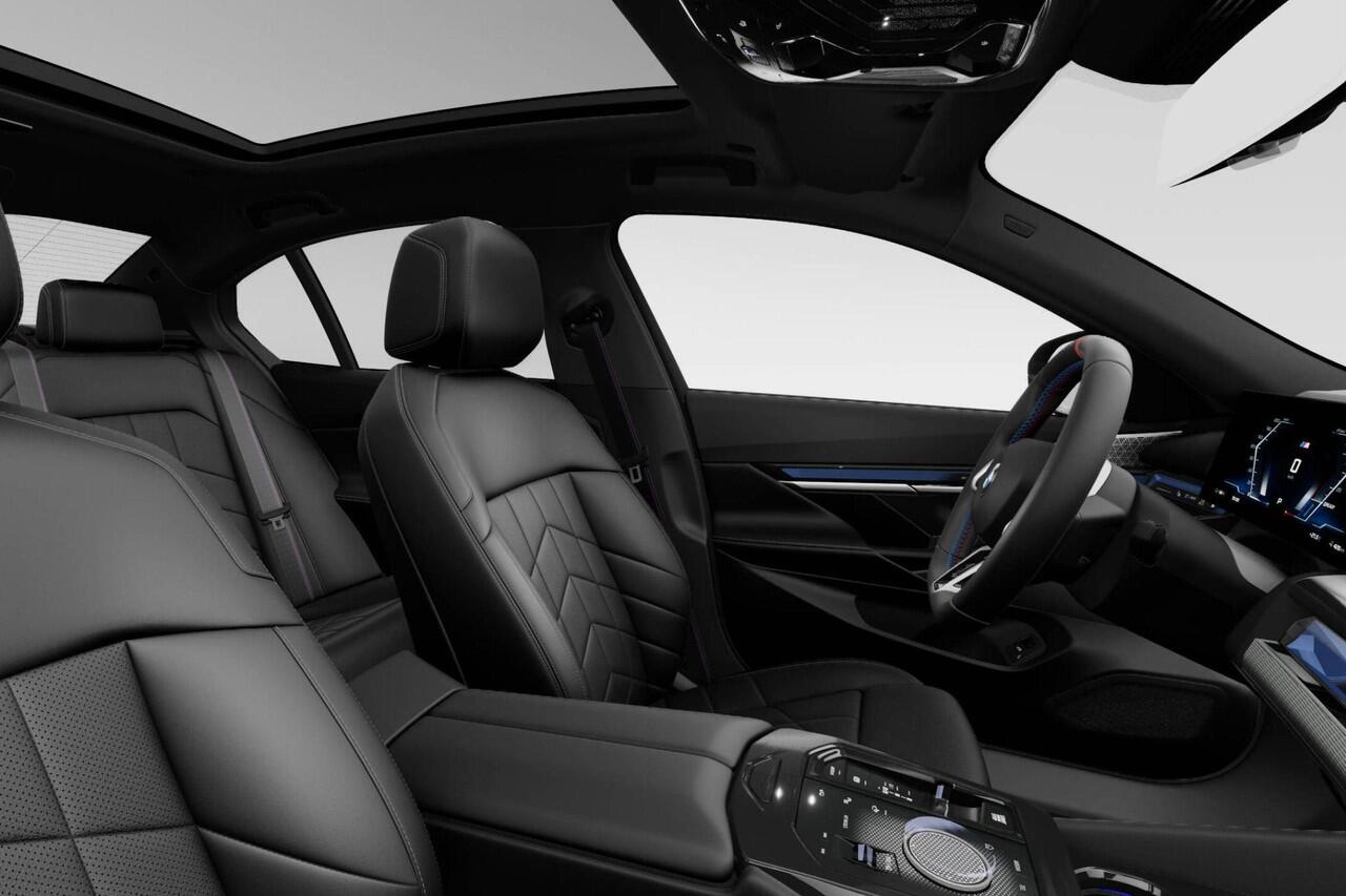 BMW i5 Sedan M60 xDrive | M Sport Pro | Innovation Pack | Travel Pack | Comfort Pack | Bowers & Wilkins Surround Sound System | Driving Assistant Professional | Trekhaak